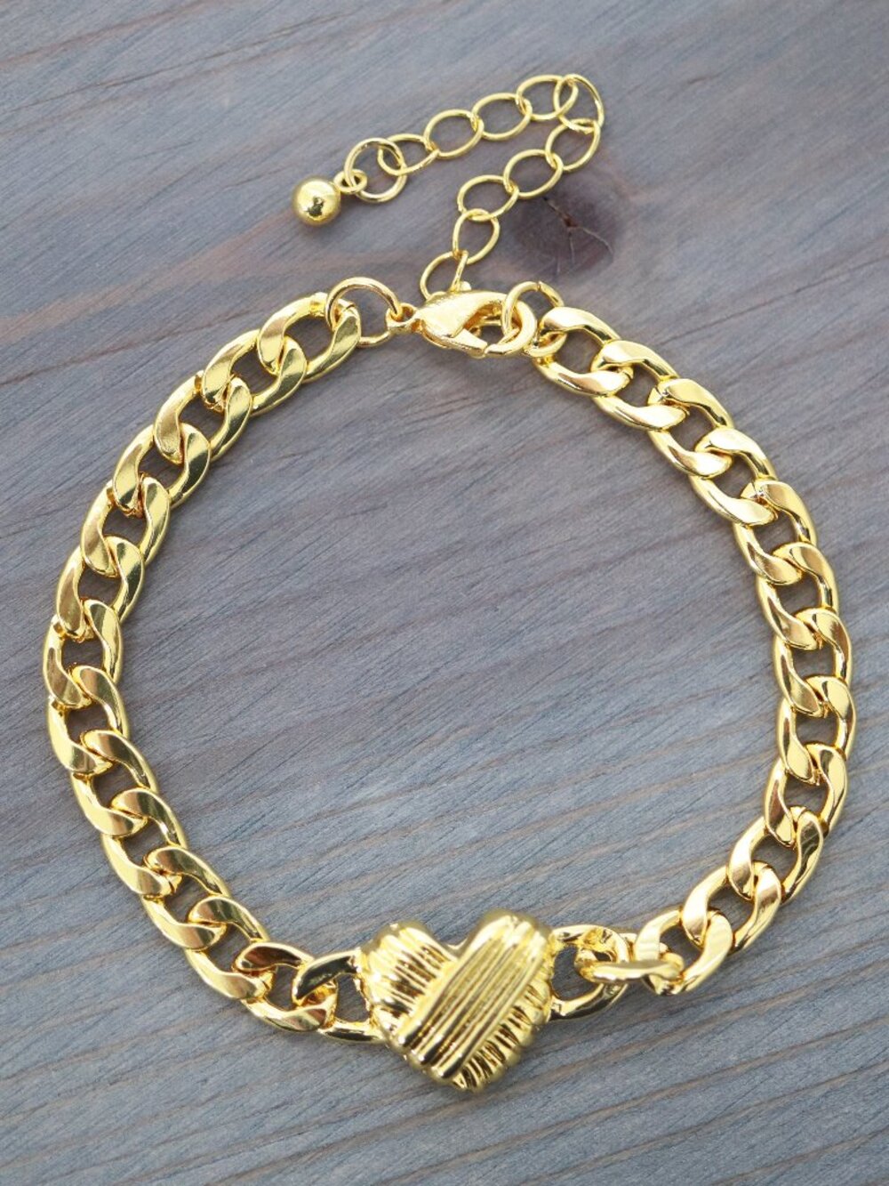 Linear Heart Charm Style Cuban Link Chain Bracelet 18k Gold Plated Stainless Ste